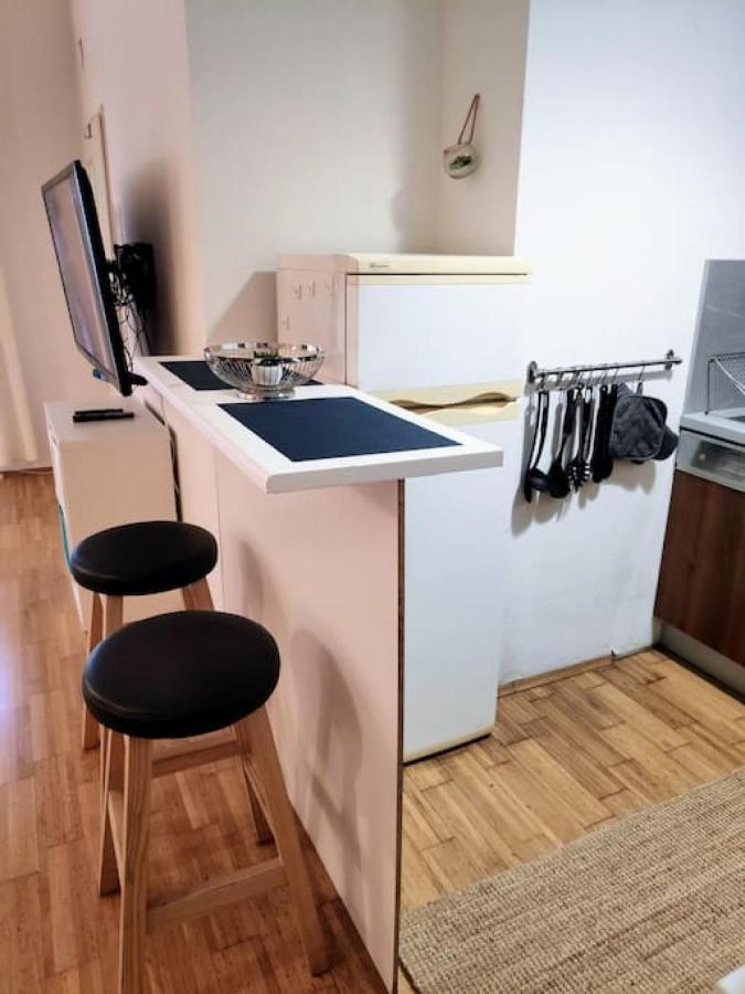 Nd Exquisites Wundervolles Ruhiges Terrassenapartment Mit Garage Bécs Kültér fotó