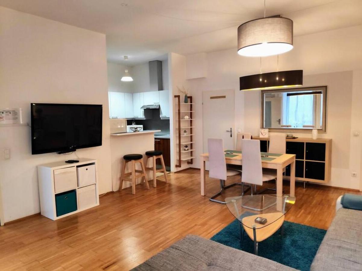 Nd Exquisites Wundervolles Ruhiges Terrassenapartment Mit Garage Bécs Kültér fotó