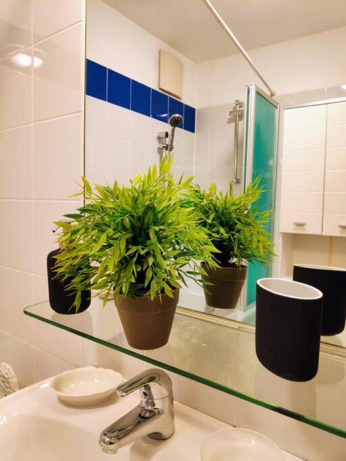Nd Exquisites Wundervolles Ruhiges Terrassenapartment Mit Garage Bécs Kültér fotó